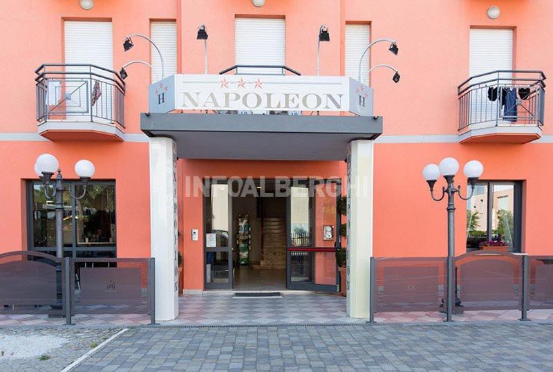 Hotel Napoleon San Mauro Mare Ngoại thất bức ảnh