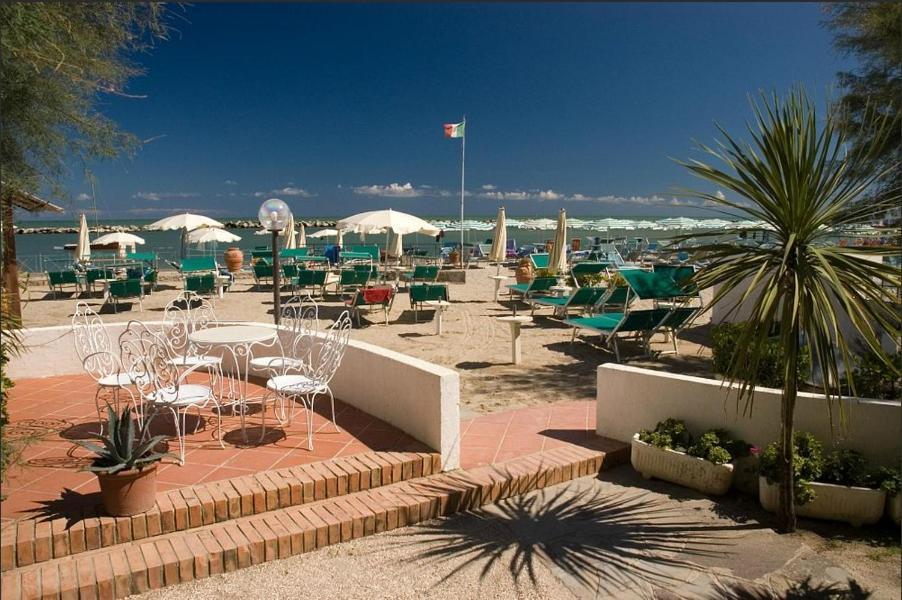 Hotel Napoleon San Mauro Mare Ngoại thất bức ảnh