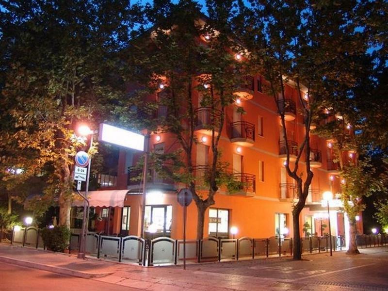 Hotel Napoleon San Mauro Mare Ngoại thất bức ảnh